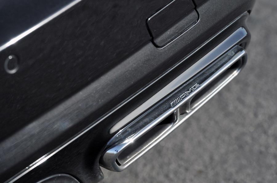  Mercedes-Benz SL65 AMG 2013 года  (фото 48 из 76)